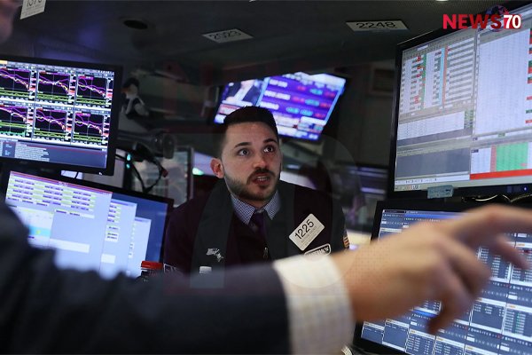 ব্যাংক একীভূতকরণ, AMD-OpenAI চুক্তির গুঞ্জনে নতুন সপ্তাহ শুরু হওয়ার সাথে সাথে মার্কিন স্টক ফিউচারের দাম ঊর্ধ্বমুখী